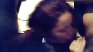 Fodendo uma garota com camisinha. vídeo pornô com mulher gorda