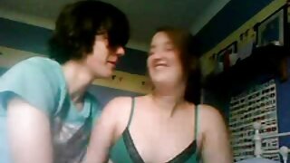 Menina com vídeo pornô de gordinha belo conjunto de manicure com buraco peludo