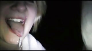 Vibrador prensado com problemas de vídeo pornô das gordinha cabelo escuro no clitóris